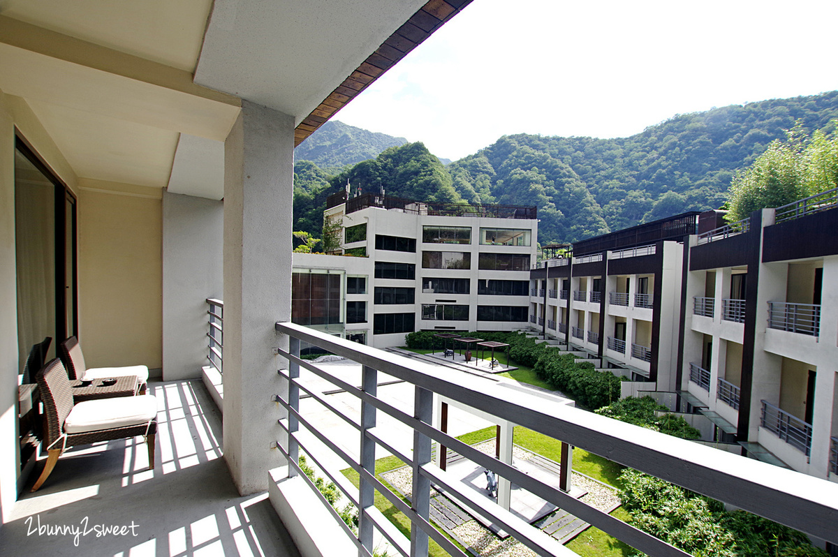 花蓮親子飯店》太魯閣晶英酒店行館樓層文山套房～景觀峽谷泳池、高質感遊戲室、戲水、啤酒咖啡點心免費 minibar～極致奢華的度假享受 @兔兒毛毛姊妹花