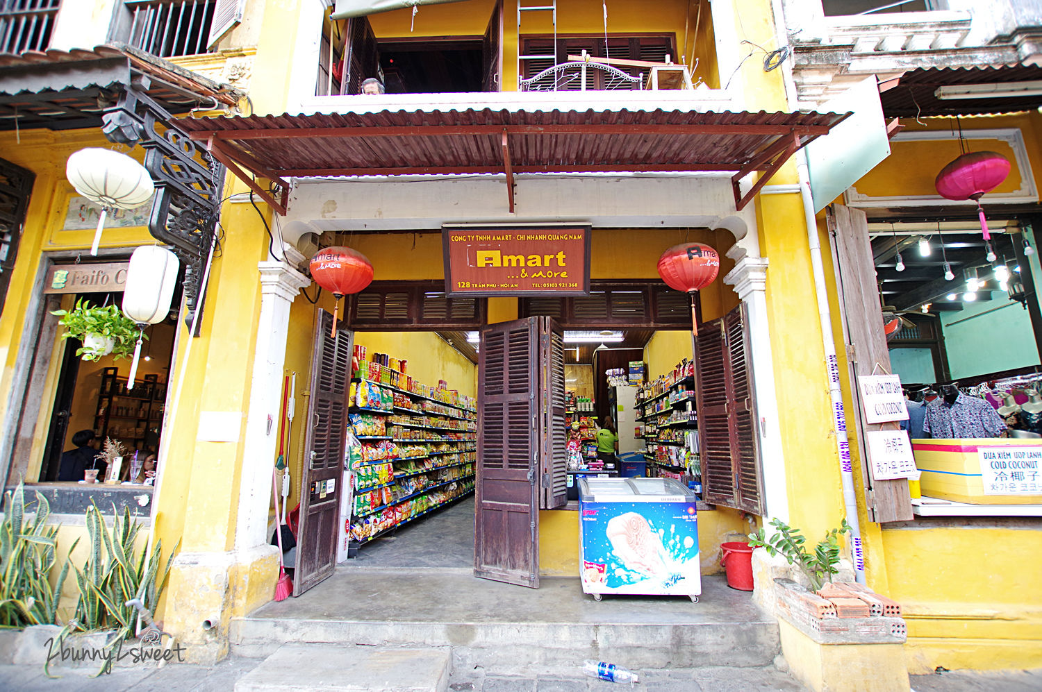 [越南｜會安。景點 ] 會安古鎮 Hoi An Ancient Town~輕舟、水岸、燈籠、古宅、人力車、奧黛～保留十六世紀國際商港繁華街景的世界文化遺產 &#038; Mia Fish 越南料理｜中越必遊景點｜會安古城｜Bamboo Airway 越竹航空｜誠旺旅行社 @兔兒毛毛姊妹花