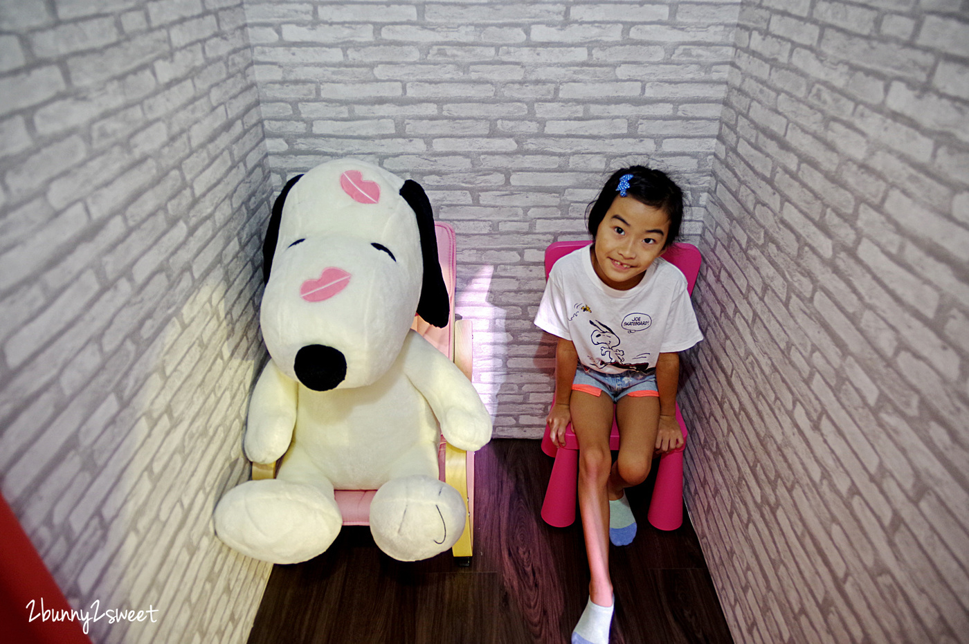 [台北。室內樂園] SNOOPY樂園大直旗艦店～和史努比一起登上太空玩溜滑梯、雪地玩沙嚕車車、角色扮演市集打工去～全台最大 SNOOPY 官方授權室內親子樂園｜史努比樂園｜ATT 4 Recharge｜室內景點｜雨天景點 @兔兒毛毛姊妹花