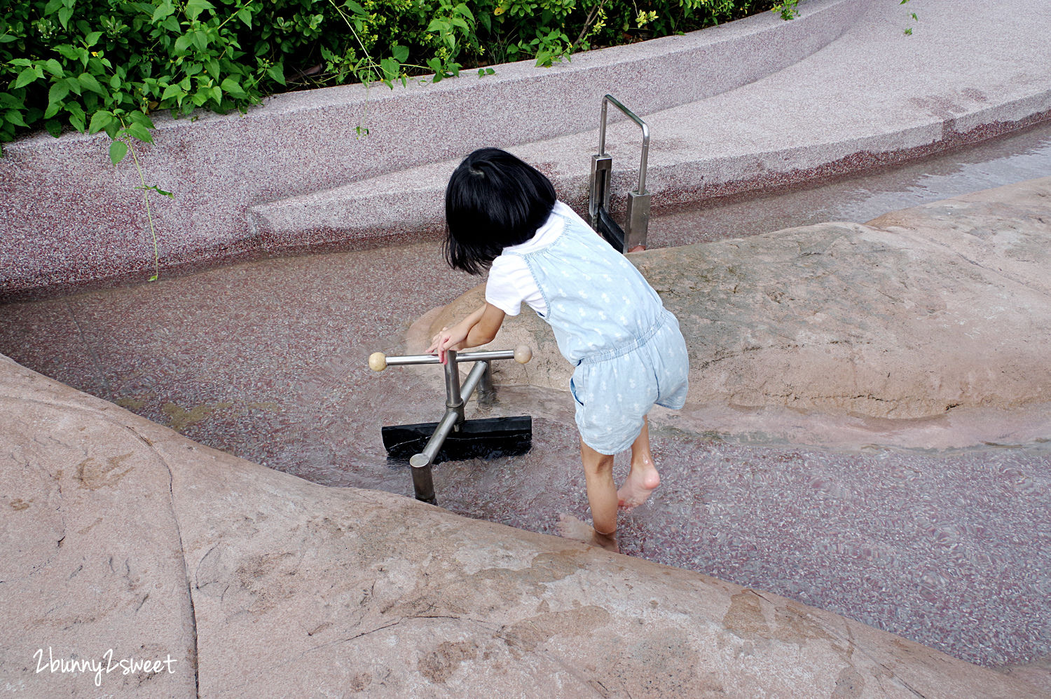 [新加坡。親子景點] 裕廊湖花園 Jurong Lake Gardens～新加坡第三個國家級公園全新開放!! Forest Ramble 兒童森林遊戲區、Clusia Cove 戲水區～親子必訪免費景點｜裕廊湖花園地圖｜裕廊湖花園交通｜2020 新加坡必玩景點 @兔兒毛毛姊妹花