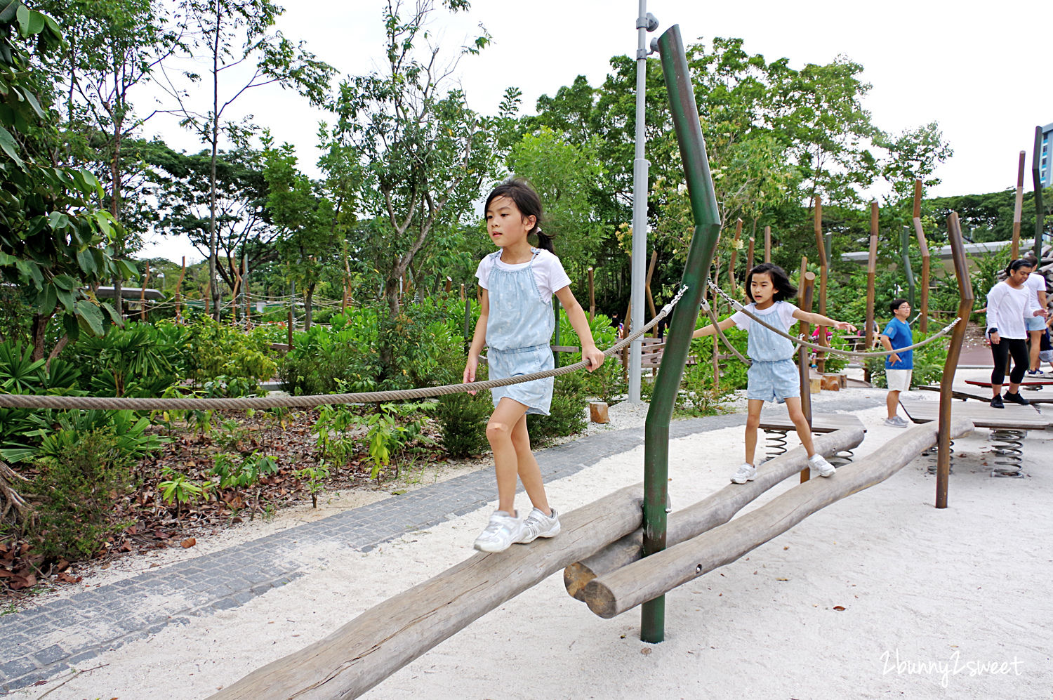 [新加坡。親子景點] 裕廊湖花園 Jurong Lake Gardens～新加坡第三個國家級公園全新開放!! Forest Ramble 兒童森林遊戲區、Clusia Cove 戲水區～親子必訪免費景點｜裕廊湖花園地圖｜裕廊湖花園交通｜2020 新加坡必玩景點 @兔兒毛毛姊妹花