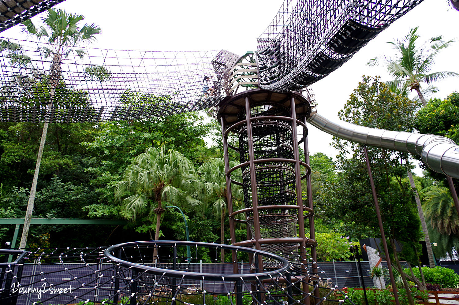 聖淘沙景點》Nestopia 樂享國~Siloso 西索海灘旁的親子遊樂園，攀爬繩網、超長溜滑梯超好玩 @兔兒毛毛姊妹花