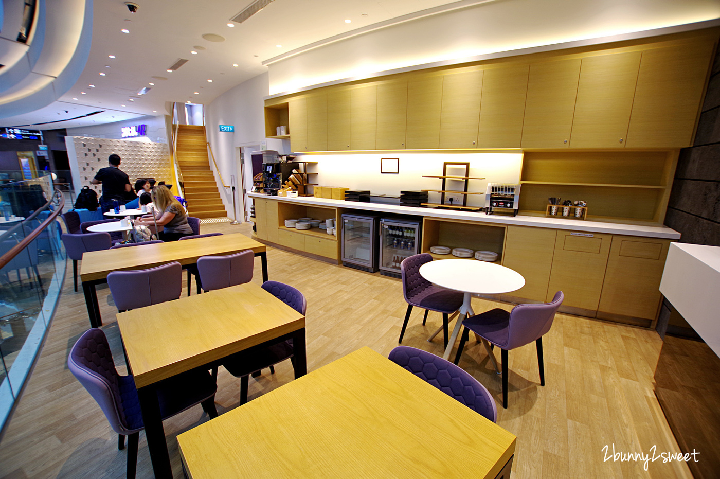 新加坡住宿【YOTELAIR Singapore Changi Airport at Jewel】樟宜機場尤特賴爾飯店～星耀樟宜內高 C/P 值旅館，上下舖家庭房過境旅館｜樟宜機場飯店 @兔兒毛毛姊妹花