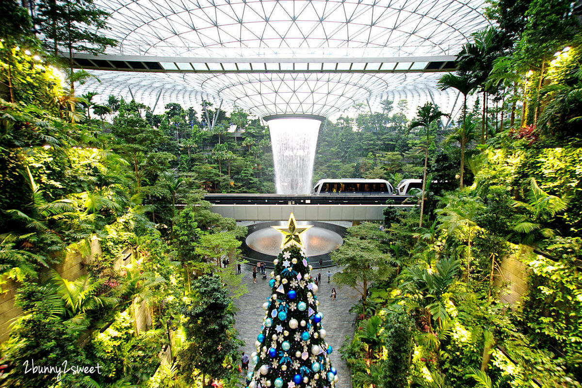 新加坡親子景點》星耀樟宜 Jewel Changi Airport ～必拍美景森林谷、雨漩渦，世界最大室內瀑布 @兔兒毛毛姊妹花