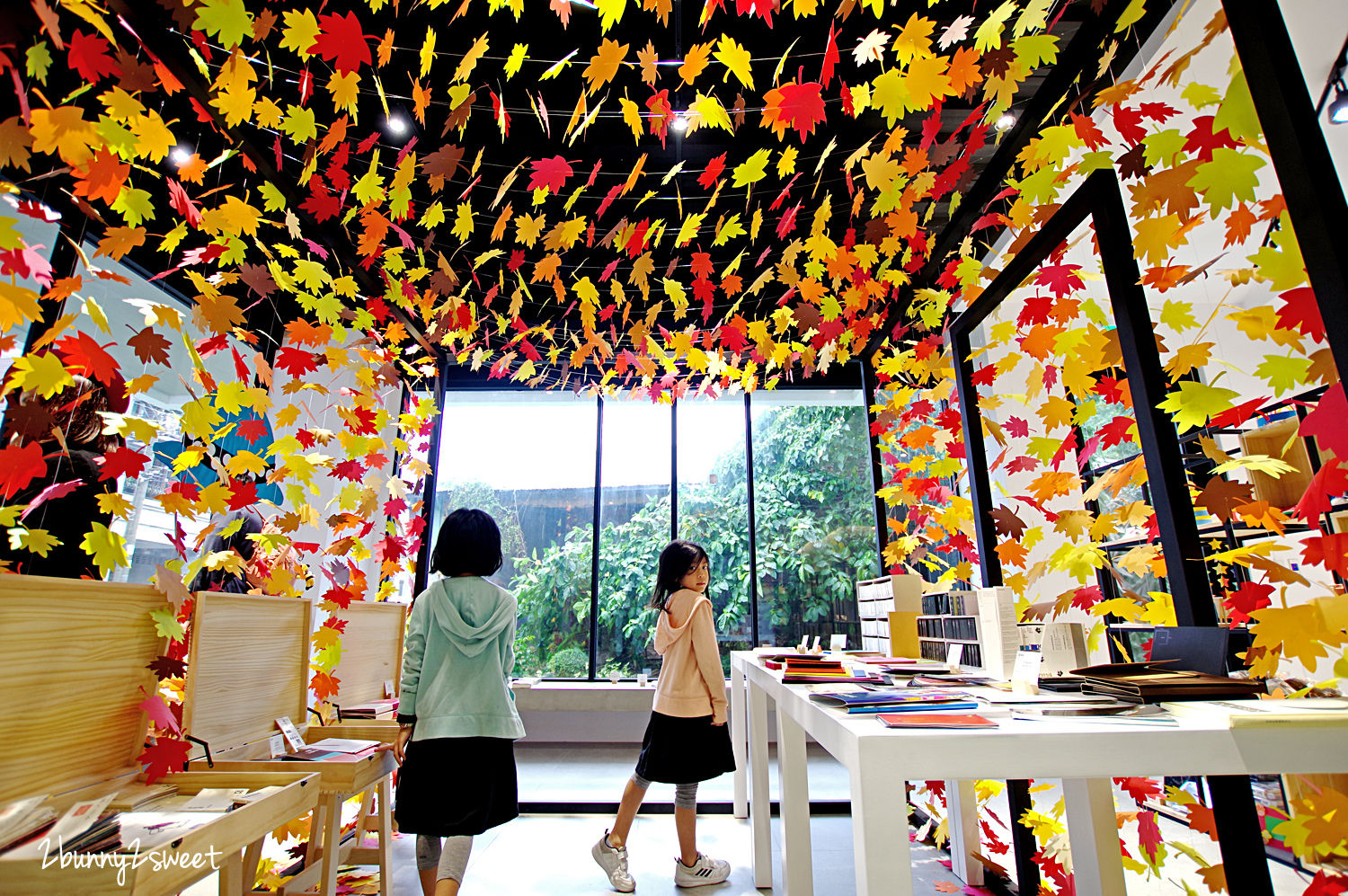 台中神岡親子景點》紙博館 Paper Museum-紙的空間～全新開幕免費室內景點～繽紛紙張 IG 美拍場景 x 豐富紙藝紙品收藏 x 勞作 DIY &#038; 材料包挖寶區～一起來欣賞紙張之美｜台中雨天景點｜室內景點 @兔兒毛毛姊妹花