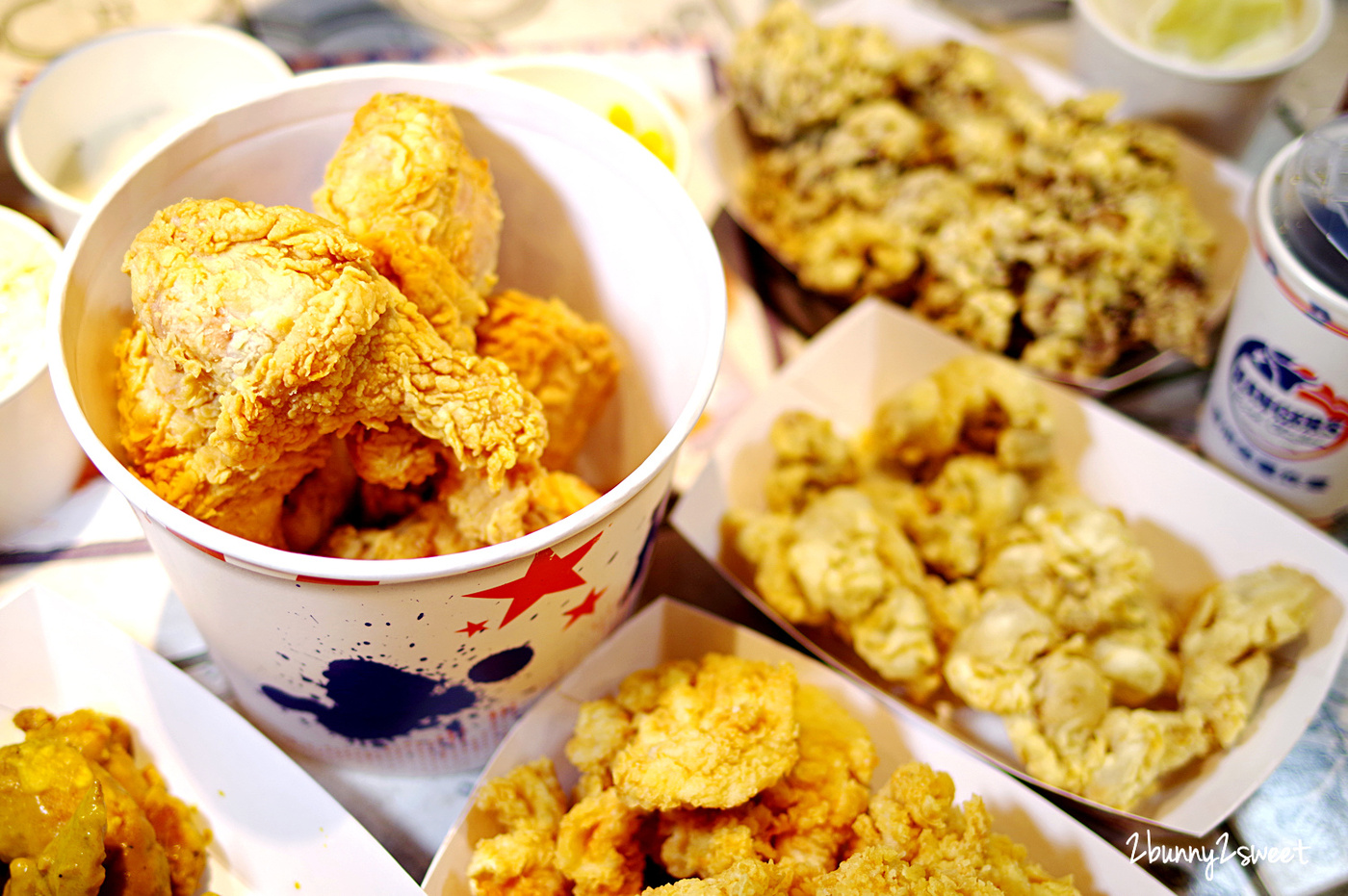 台北美食》德州美墨炸雞 Rangers Fried Chicken 微風南山店～吃過就回不去的正統美國南方炸雞，連炸雞柳都超好吃，還有酥炸雞胗和雞肝｜信義區美食｜捷運象山站美食｜微風南山美食 @兔兒毛毛姊妹花