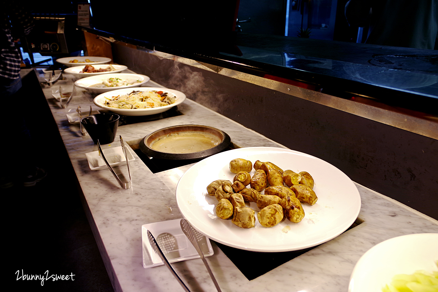 宮賞藝術大飯店｜近捷運、六合夜市高雄親子飯店，有親子房、遊戲室、室內沙坑 @兔兒毛毛姊妹花