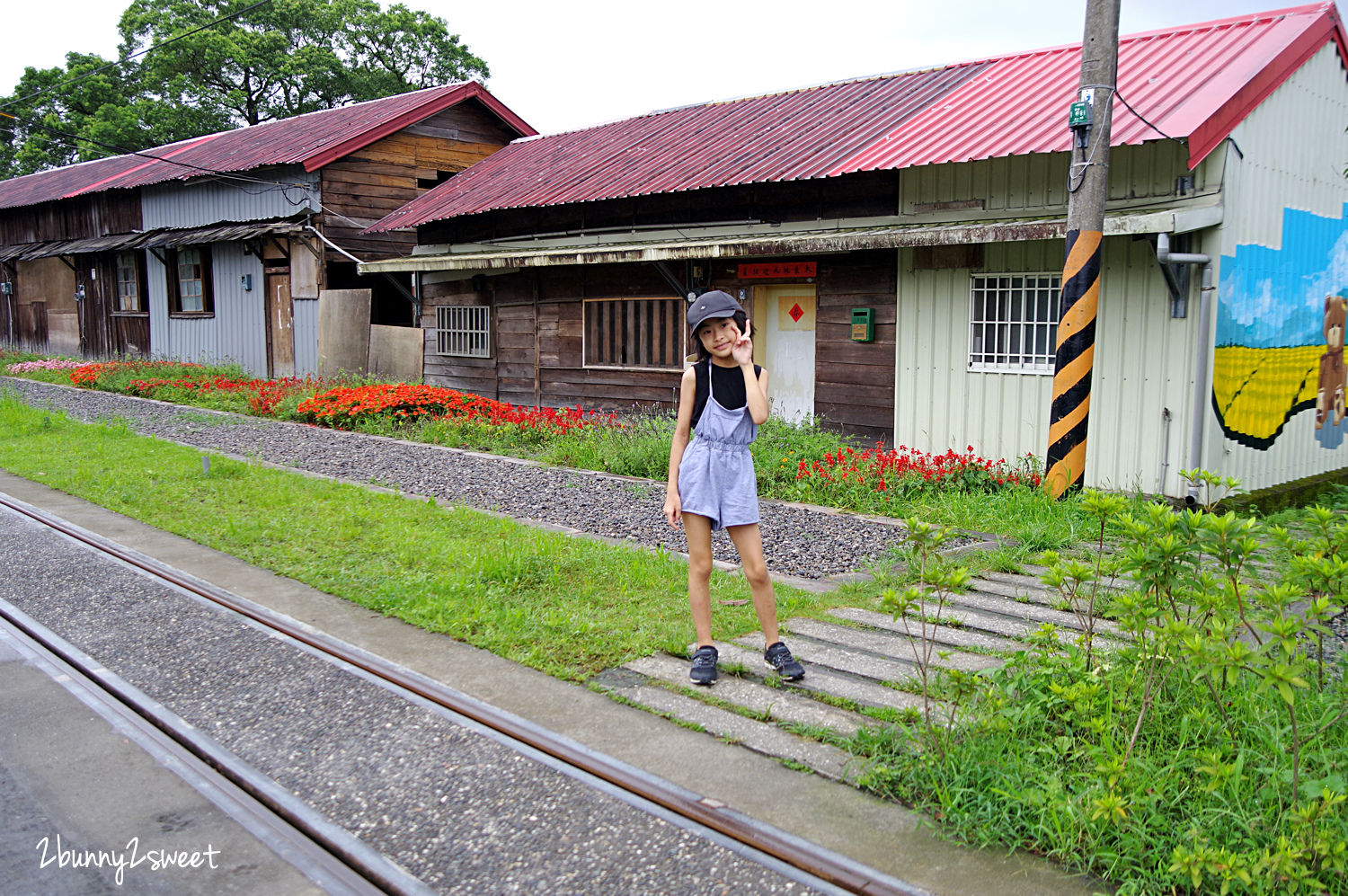 宜蘭三星親子景點》天送埤車站｜天送埤鐵道園區~來去天藍色懷舊木造車站 搭乘復刻版林鐵小火車～宜蘭三星免費景點｜宜蘭三星一日遊｜天送埤小火車時間、票價 @兔兒毛毛姊妹花