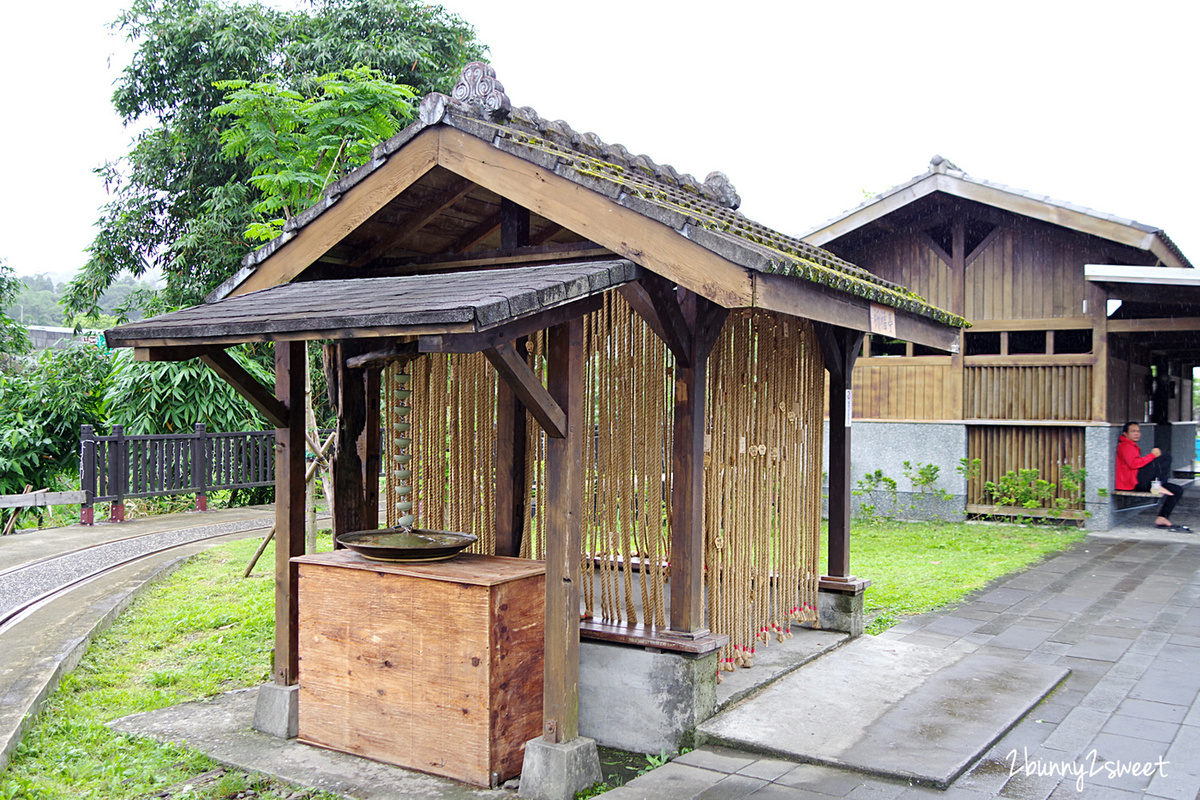 宜蘭三星親子景點》天送埤車站｜天送埤鐵道園區~來去天藍色懷舊木造車站 搭乘復刻版林鐵小火車～宜蘭三星免費景點｜宜蘭三星一日遊｜天送埤小火車時間、票價 @兔兒毛毛姊妹花