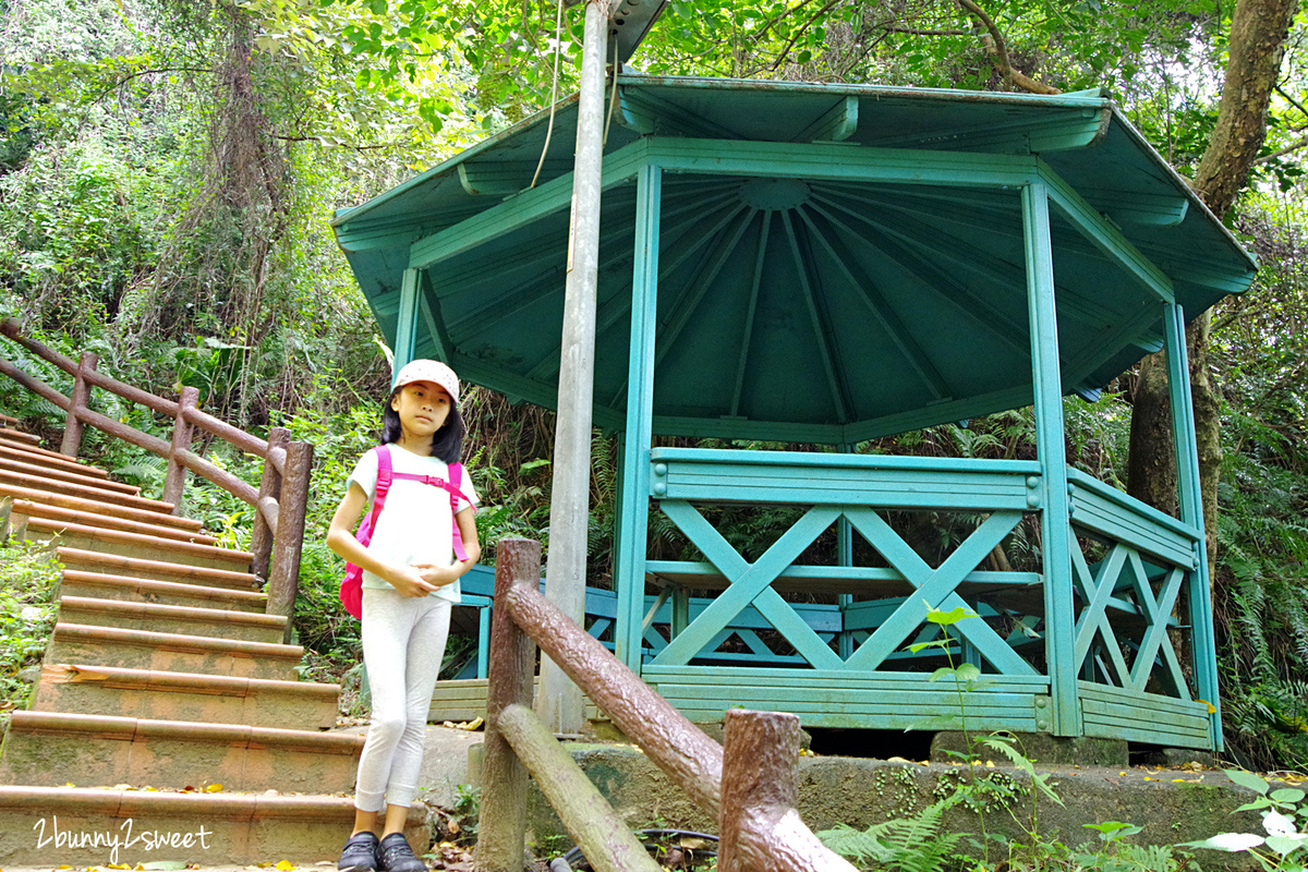 新北鶯歌一日遊》新北微笑山線。親子玩山趣｜鶯歌親子登山步道路線推薦～鶯歌石步道、孫龍步道，順遊鶯歌陶瓷老街、鶯歌陶瓷博物館、古鐘樓公園 @兔兒毛毛姊妹花