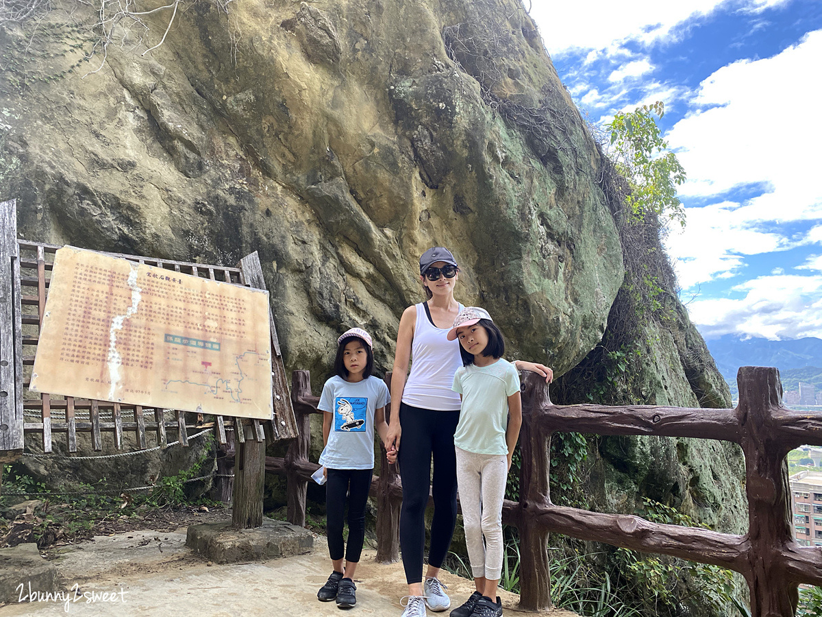 鶯歌景點【鶯歌宏德宮孫臏廟】全台首座孫臏廟，拜五路財神、摸獨角金牛～求財求好運 @兔兒毛毛姊妹花