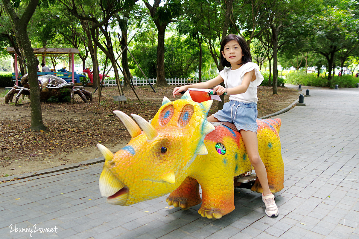 樹谷農場｜台南景點超高 CP 值小農場～60 元門票附飼料餵食小動物，還有樹屋溜滑梯 @兔兒毛毛姊妹花