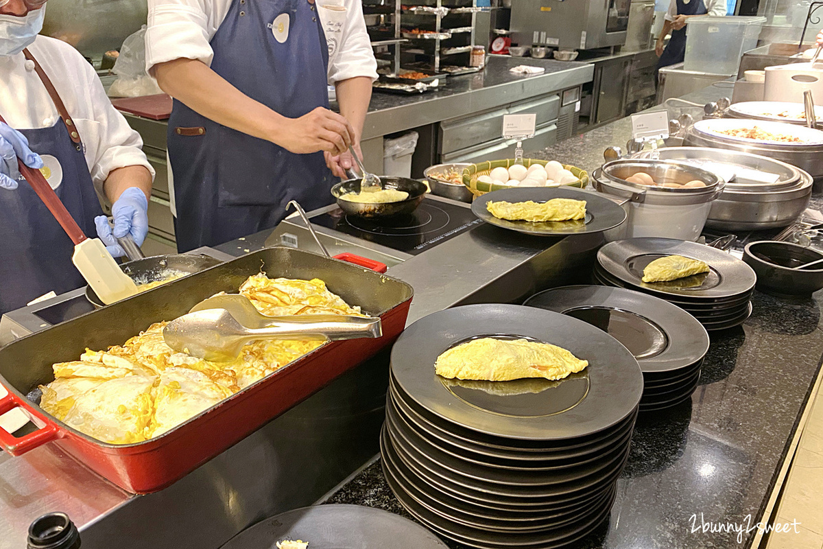 台北親子飯店》台北喜來登大飯店~全新小黃間塗鴉親子房、騎士堡聯名打造高質感遊戲室，出房門直達遊戲室，爸媽輕鬆丟包小孩窩房間看免費電影才是度假啊～ @兔兒毛毛姊妹花