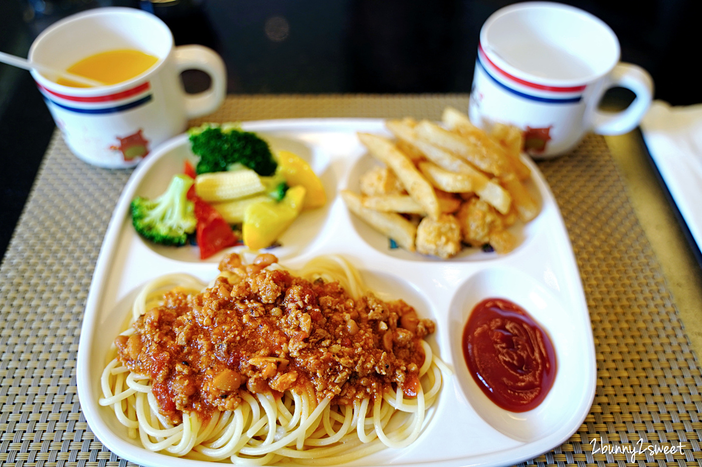 宜蘭親子飯店》瓏山林蘇澳冷熱泉度假飯店～親子積木房、歐洲莊園建築、冷熱泉水療池及戲水池～同時擁有冷熱泉的一站式五星度假飯店一年四季都好玩｜脈輪療癒 SPA｜賞味晚餐桌菜 @兔兒毛毛姊妹花