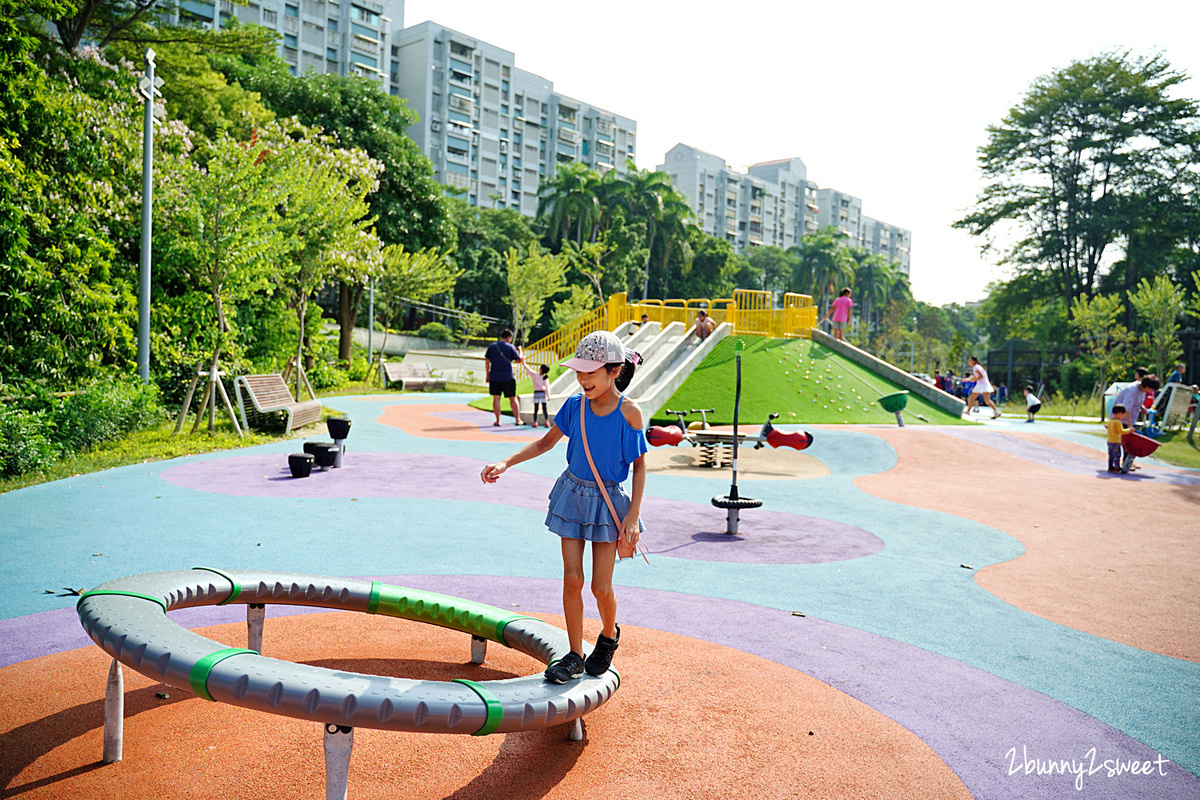 台南特色公園【竹溪水岸園區遊戲場】台南體運公園兒童遊樂場～超特別遊具，還有超美生態湖 @兔兒毛毛姊妹花