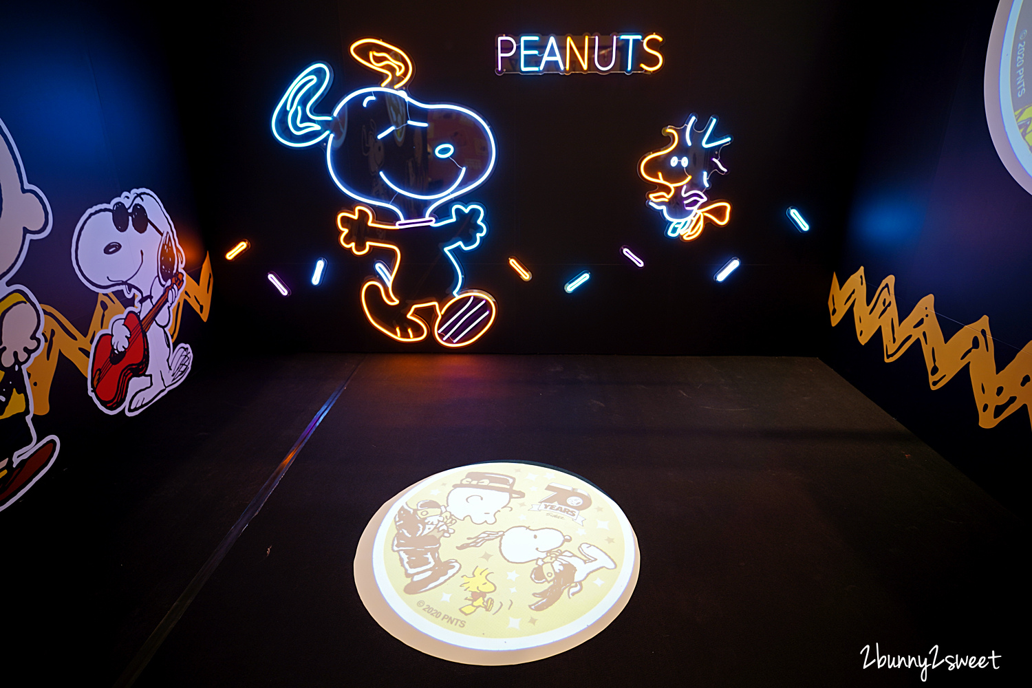 史努比特展》PEANUTS 花生漫畫 70 週年巡迴展 台北最終場～SNOOPY 巨型扭蛋機、獨家限量版商品、超可愛拍照打卡場景～完全免費參觀!! @兔兒毛毛姊妹花