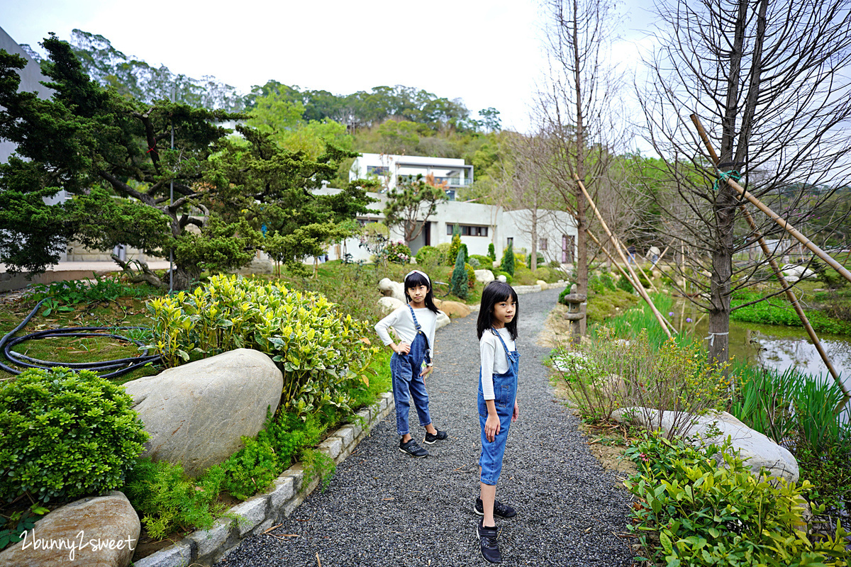 綠意山莊｜苗栗苑裡景點～瞬間穿越哈比村、鳥居神社、童話小屋的美拍園區 @兔兒毛毛姊妹花