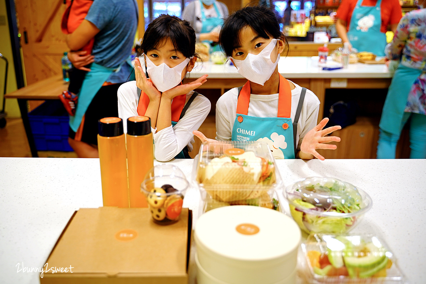 台南親子景點》奇美食品幸福工廠 x 親子動手作 幸福野餐趣｜超搶手 DIY、互動遊戲展區、好拍打卡場景、品嚐免費包子，還是台南最大親子餐廳 @兔兒毛毛姊妹花