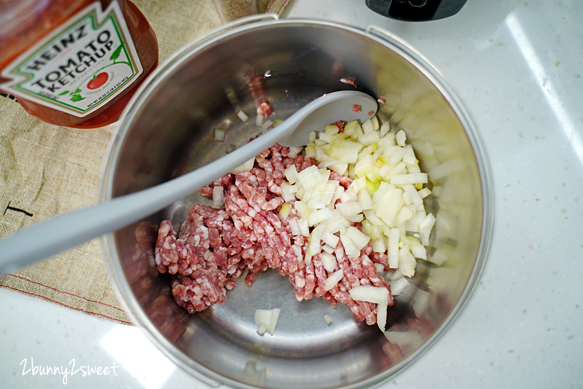 電鍋食譜》義大利粉紅肉醬燉飯/炊飯～電鍋一鍋到底，完全免開火，簡單食材、偷吃步調味就超好吃｜電鍋燉飯食譜｜電鍋懶人料理 @兔兒毛毛姊妹花