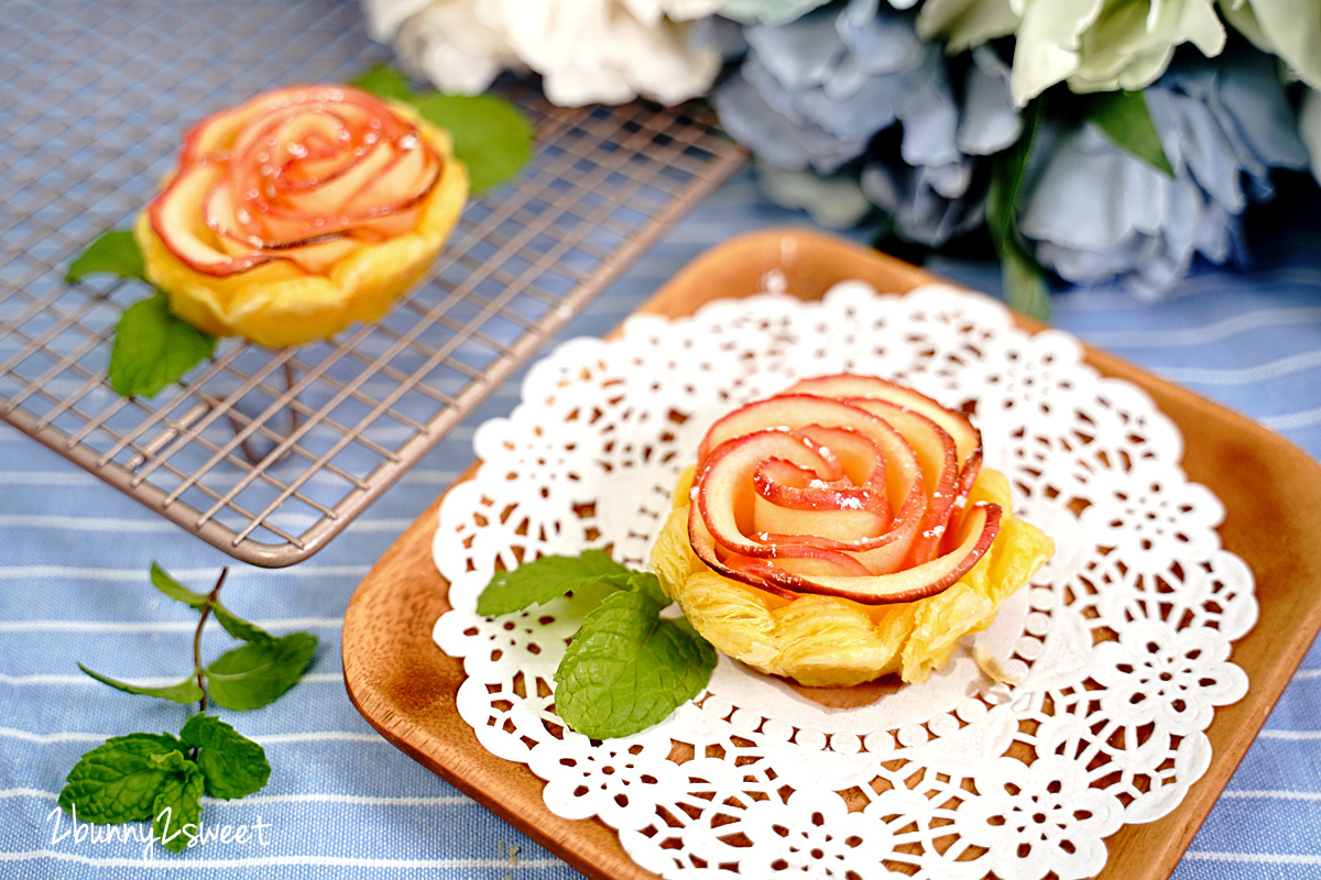 氣炸鍋食譜》酥皮玫瑰蘋果派～冷凍酥皮華麗變身，開出玫瑰花的蘋果派好美、好吃，但其實作法一點都不難!! @兔兒毛毛姊妹花