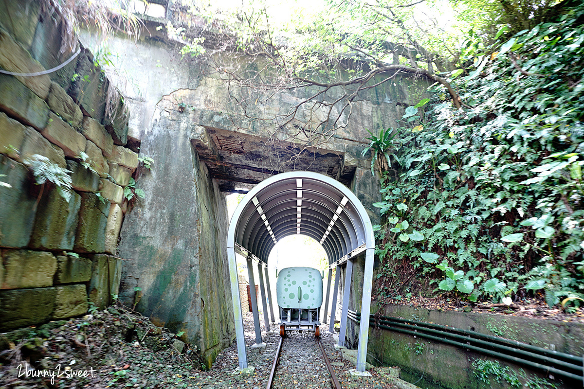 深澳鐵道自行車｜踩著超萌河豚自行車兜風去!! 遼闊海景、童趣塗鴉牆、迷幻太空隧道 @兔兒毛毛姊妹花