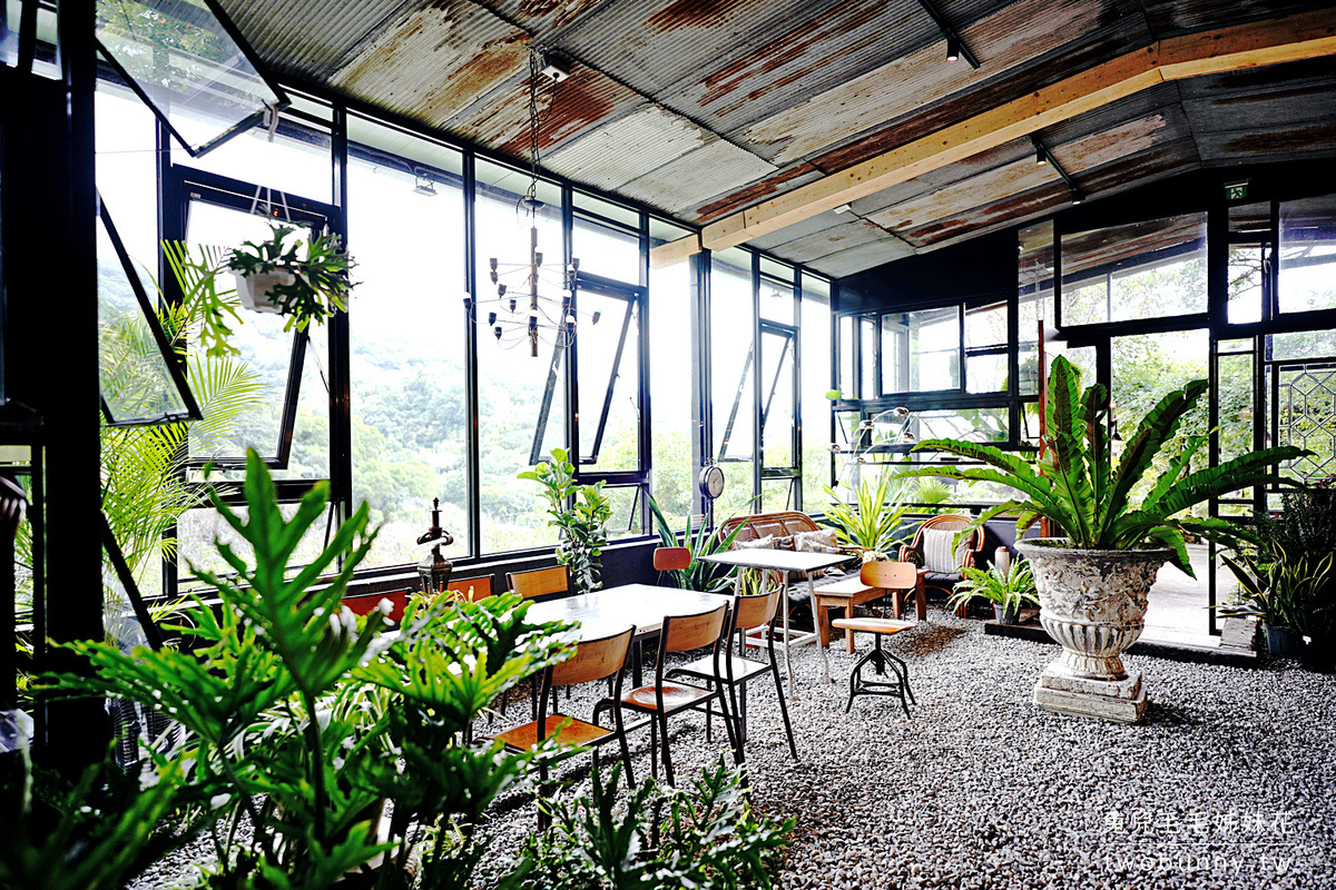 陽明山野人花園｜台北景觀餐廳森林系咖啡輕食植物店，不限時享受超美綠植庭園和山景 @兔兒毛毛姊妹花