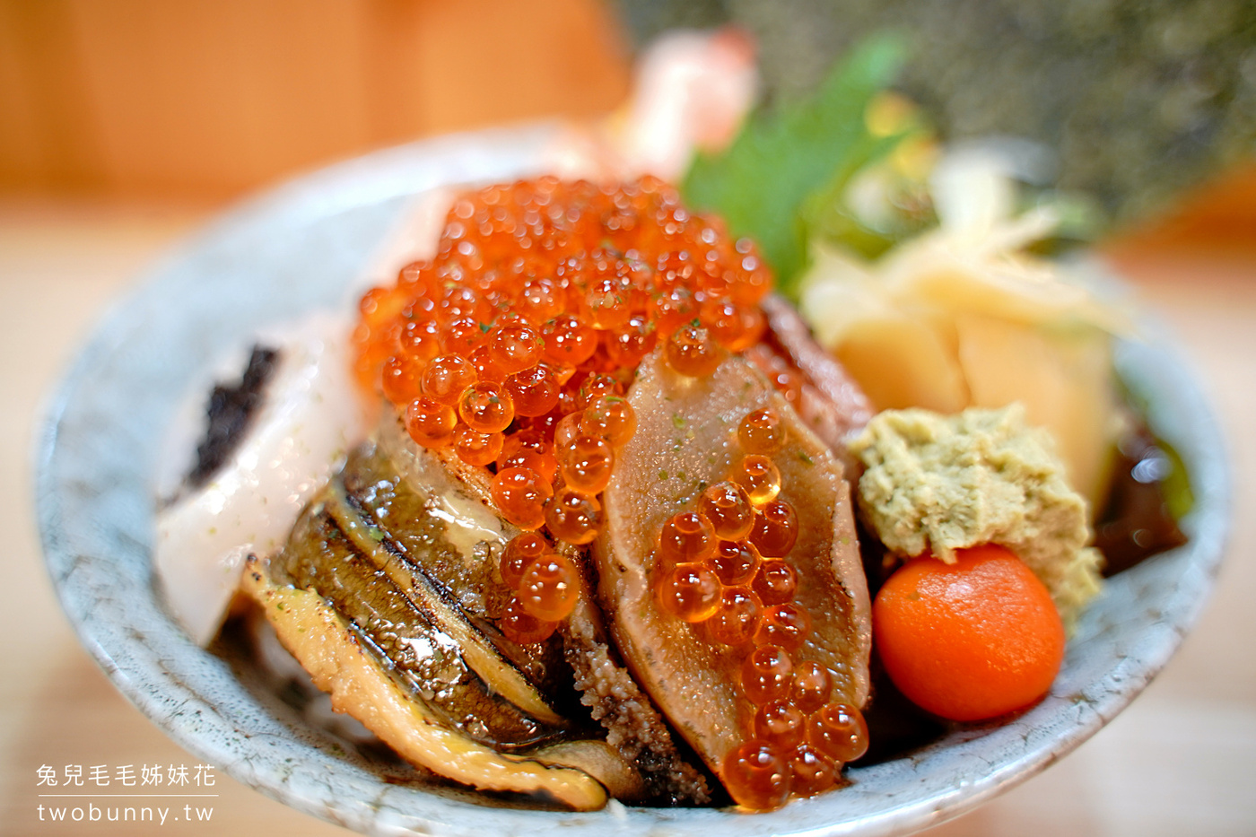 台北松山美食【又一村 丼飯 壽司 刺身】龍城市場平價日本料理小舖，50元味噌湯有整隻螃蟹 @兔兒毛毛姊妹花