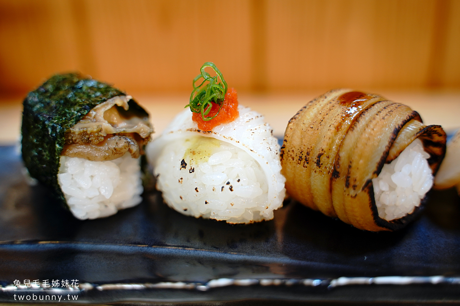 台北松山美食【又一村 丼飯 壽司 刺身】龍城市場平價日本料理小舖，50元味噌湯有整隻螃蟹 @兔兒毛毛姊妹花