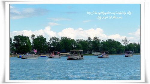 [2009 Minnesota] 被烏雲追著跑的 Boat Parade @兔兒毛毛姊妹花