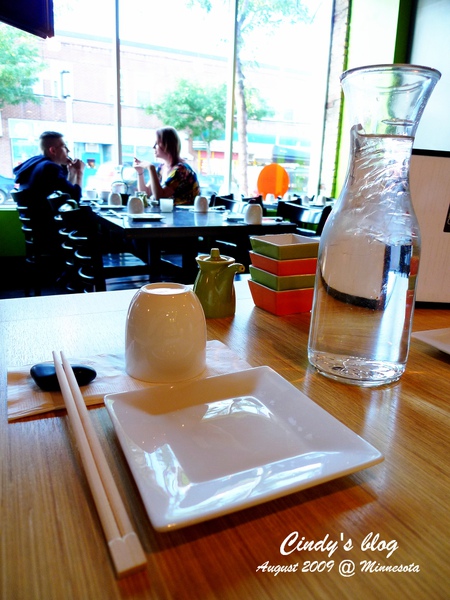 [EAT@Minnesota] OBENTO-YA Japanese Bistro @兔兒毛毛姊妹花